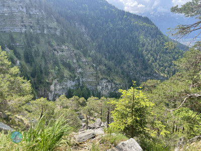 Hoher Fricken Mountain, ascend via west face, descend via east face
