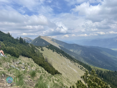 Hoher Fricken Mountain, ascend via west face, descend via east face