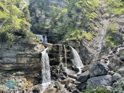 Hoher Fricken Mountain, ascend via west face, descend via east face